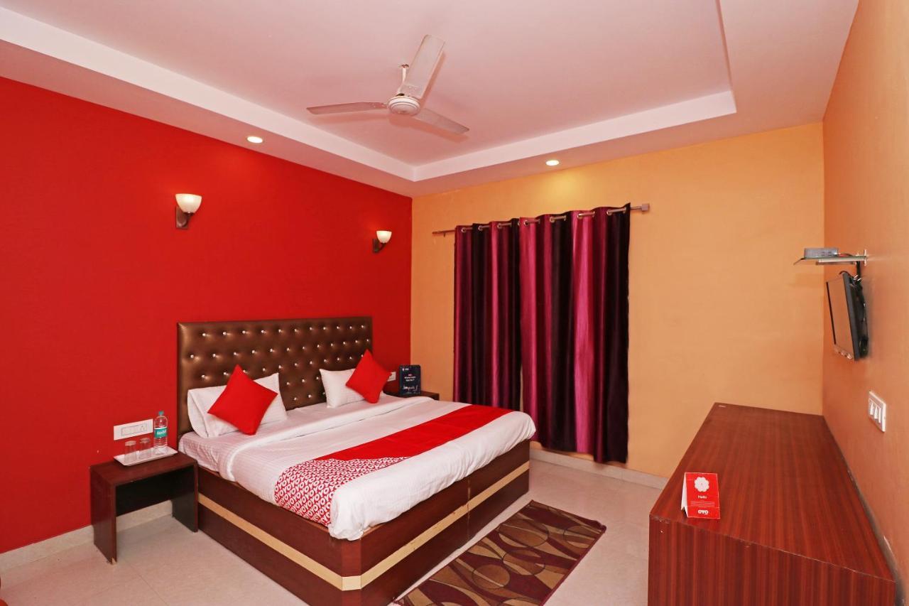 Oyo 14179 Panchvati Otel Dehradun Dış mekan fotoğraf