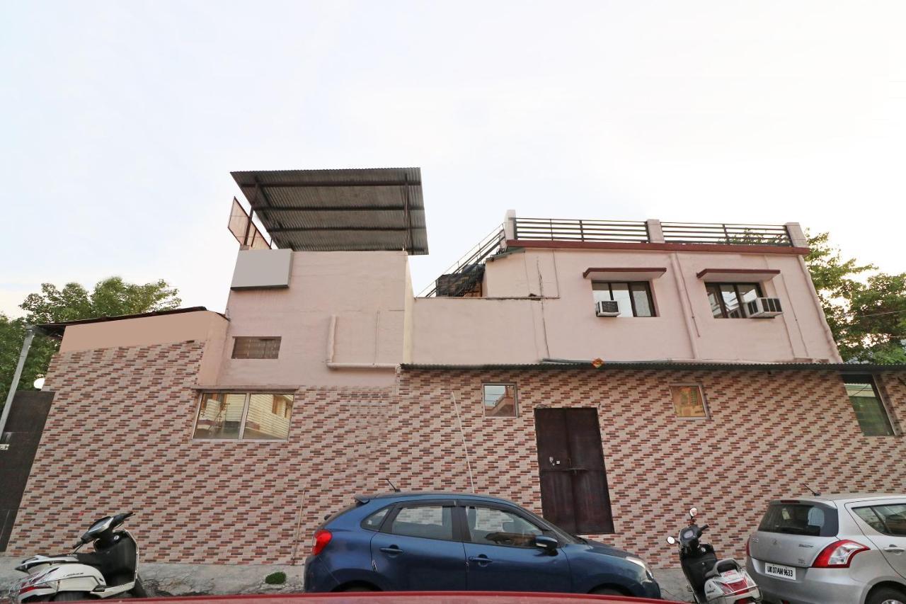 Oyo 14179 Panchvati Otel Dehradun Dış mekan fotoğraf